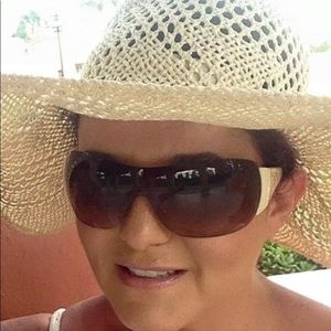 Meet your Posher, Rosamaria